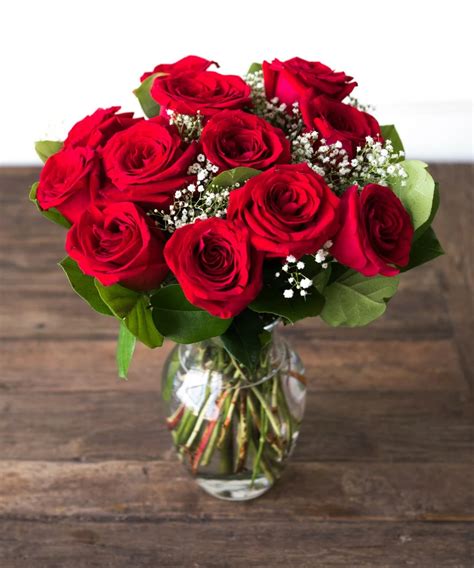 One Dozen Fresh Red Roses In Glass Vase Red Rose Bouquet Dozen Red