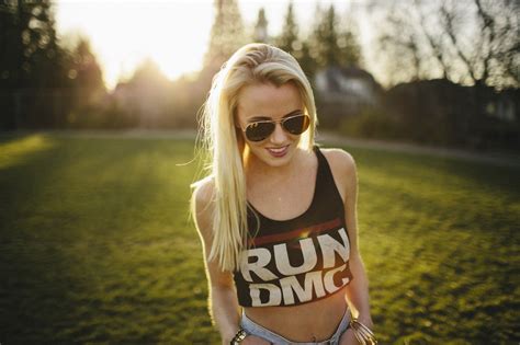 Wallpaper Model Blonde Sunglasses Tank Top Women Outdoors