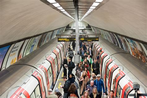 Inside The Messy Mission To Bring 4g To The London Underground Wired Uk