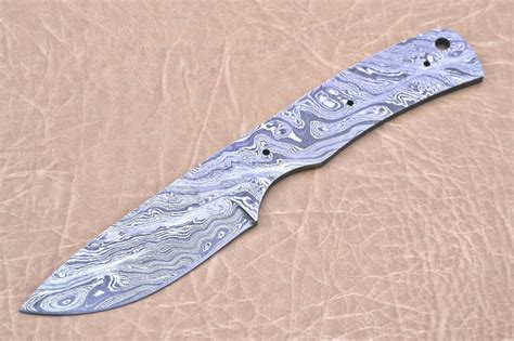 Compact Knife Blank Blade 625 Hand Forged Damascus Steel 3 Pin