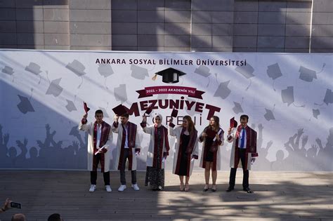 ASBÜ 2021 2022 Akademik Yılı Mezuniyet Töreni Gerçekleştirildi