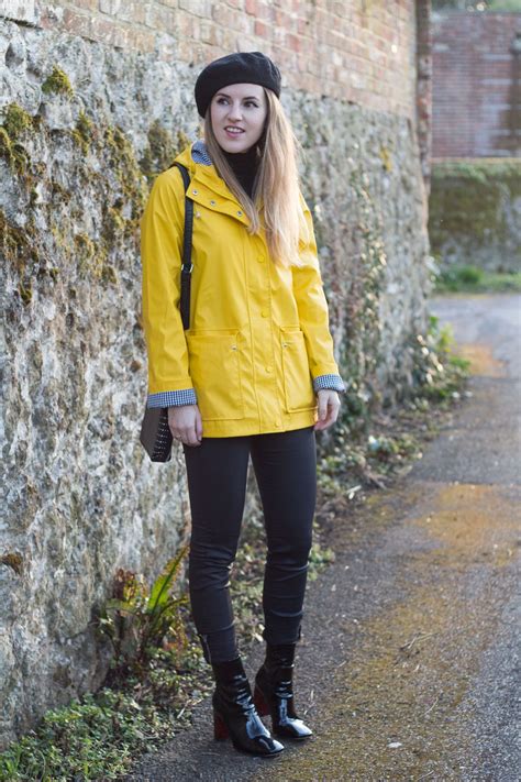 Robyn Caitlin | UK Fashion and Lifestyle Blog: The Yellow Raincoat | Yellow raincoat, Raincoat ...