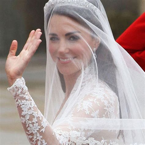 Kate middleton trug passend zu ihrem eleganten chignon die tiara die lady di bei ihrer hochzeit im jahr 1981 von der. Hochzeit Kate Middleton Früher / Kate Middleton: Details ...