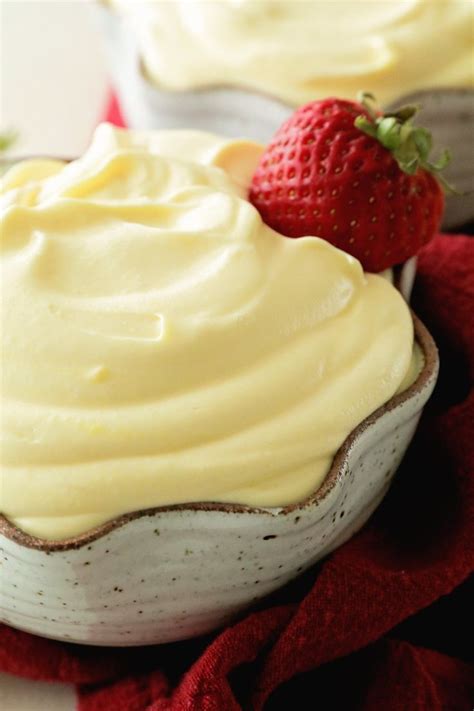 Easy Vanilla Pudding ~ This Quick And Easy Pudding Only Requires 3 Ingredients Light Fluffy