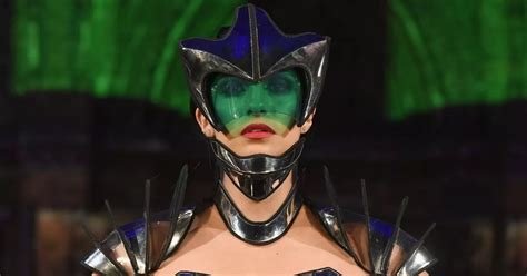 Weirdest Catwalk Looks From New York Fashion Week 2018 From Bondage Style Designs To Dresses