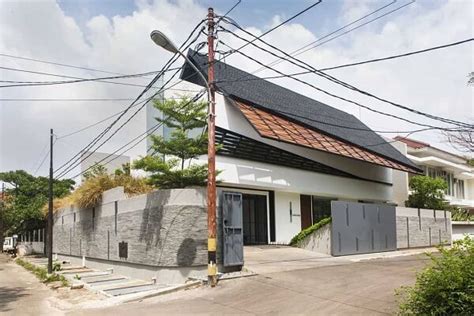 desain rumah atap miring minimalis modern industrial