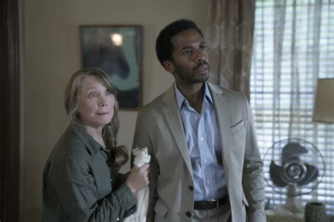 Castle Rock Review Spooky Hulu Tv Show Does Right By