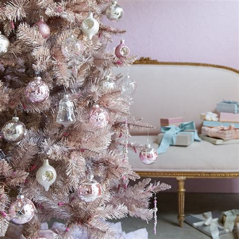 Thinking about girly and shabby chic christmas trees? What Is Shabby Chic?
