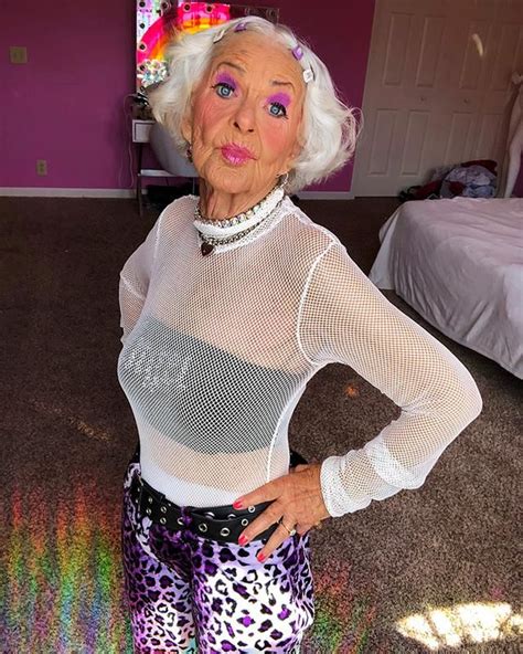 60 Photos Of Instagrams Most Stylish 92 Yo Grandma Baddie Winkle In 2020 Baddie Winkle