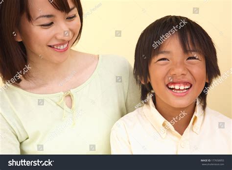 Japanese Mother Son Smiling Stock Photo Edit Now 177658955