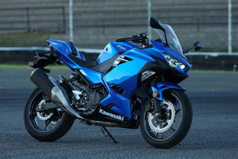 2018 Kawasaki Ninja 400 Abs First Ride Review Rider Magazine