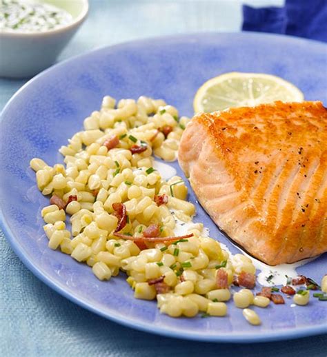 Pavé de saumon au citron maïs poêlé bacon et crème légère
