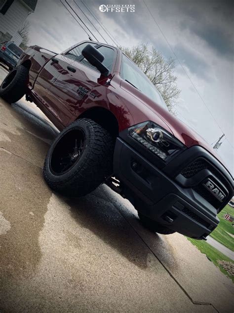 2020 Ram 1500 Classic With 20x12 44 Motiv Offroad Magnus 423b And 33