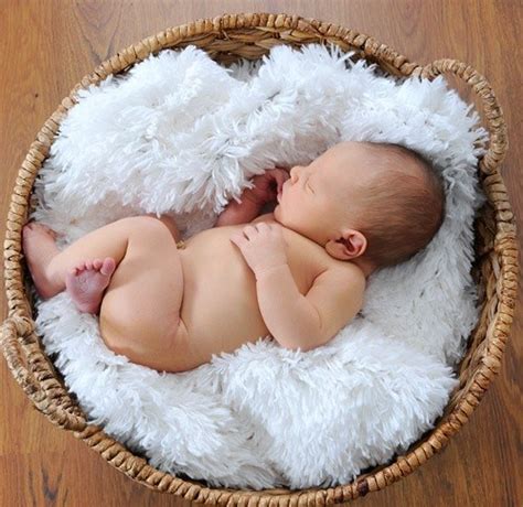 10 Tips For Photographing Newborns Hirerush