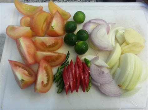 Siakap stim lemon, menu favourite che nom sekeluarga….menu ni mudah, sihat dan sesuai lah resipi dan cara masak siakap stim limau seperti menu absolute thai. CaHaYa CiNta Ku: ReSePi : SiaKaP StiM LiMaU SeMpoi