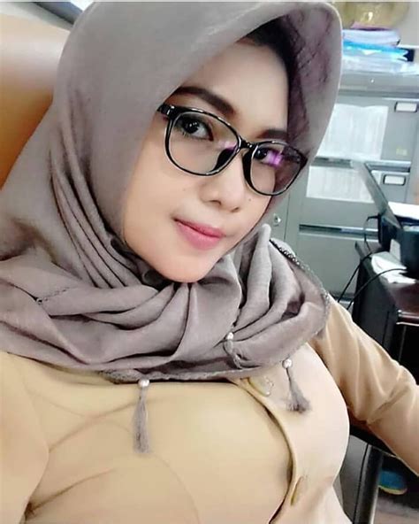 Pin Oleh Mbadrul Di Puki Tembam Jilbab Cantik Wanita