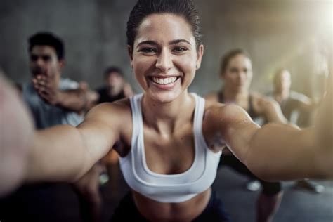 How To Use That Workout Selfie To Fuel Your Fitness Goals