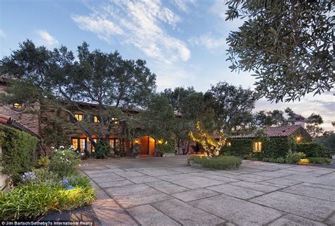 Jeff Bridges Lists His Montecito Villa For 295million Daily Mail Online