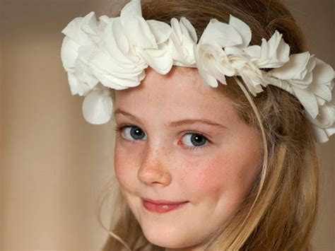 70 Cutest Flower Girl Hairstyles For Little Girls Hairstylecamp