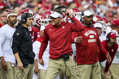 Oklahoma Football Reports Lincoln Riley Leaving Ou To Become Head