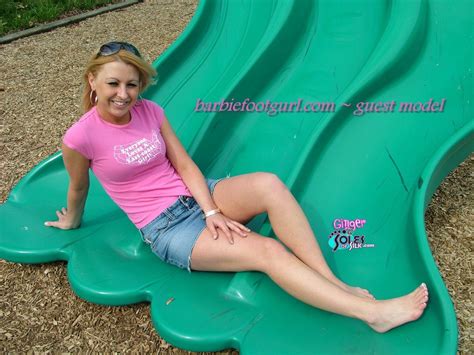 Barbie Foot Gurl Picture Sets
