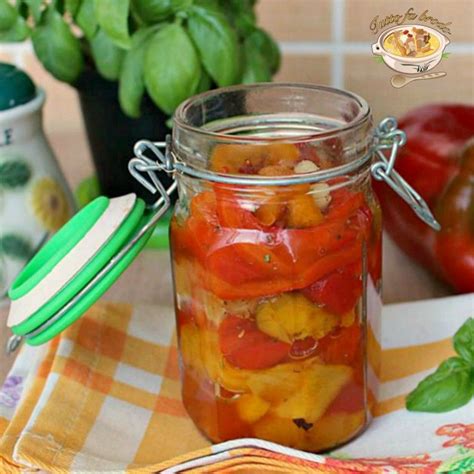 Per realizzarli croccanti e senza muffe, evitando anche il rischio botulino, vi occorreranno semplici consigli e pochi ingredienti: PEPERONI SOTT'OLIO IN AGRODOLCE VELOCI | TUTTO FA BRODO ...