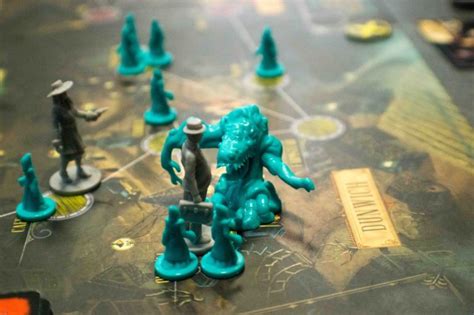 Make Your Halloween Horrifyingly Fun With These Horror Themed Board Games