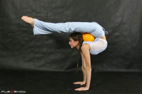 Incredible Female Contortionists 1001archives