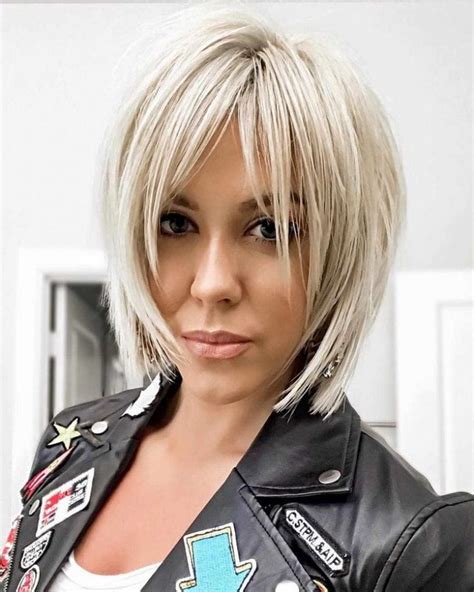 We will create a great catalog with the latest hair colors that are carefully compiled for you, hair colors that will be trend in 2019 and the most beautiful short, medium length and long hairstyles. 60+ Latest Trendy Short Haircuts 2019