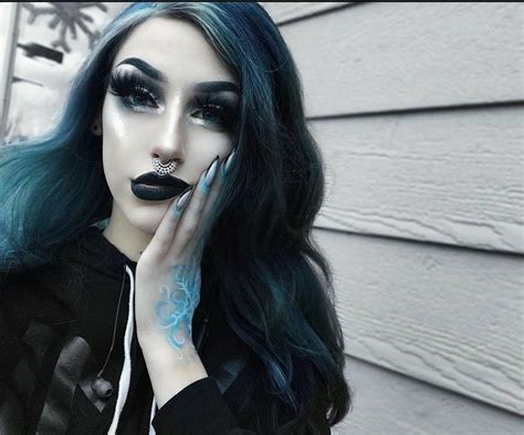 Pin By Heather Rhoney On Makeup Hair And Nails Alternative Makeup Goth Beauty Summer Goth