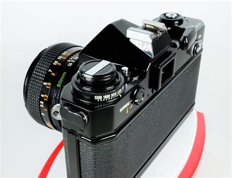 Canon Ef 35mm Slr Film Camera With Canon Fd 50mm F14 Lens Super