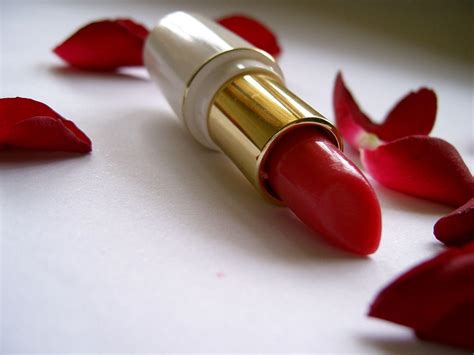 Lipstick Hd Wallpaper