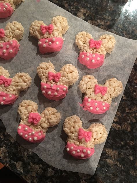 My Diy Rice Krispies Minnie Mouse Party Treats Minnie Mouse Birthday