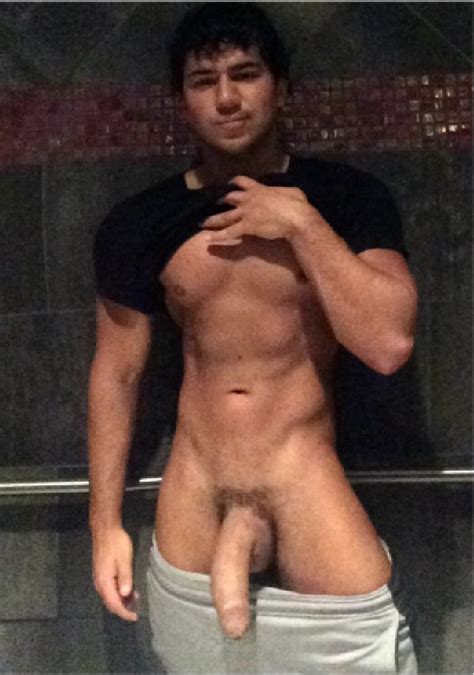 Hunk With A Very Big Thick Penis Nude Gay Men