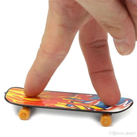 Mini Fingerboards Finger Skateboard Toy Finger Skate Boarding Creative