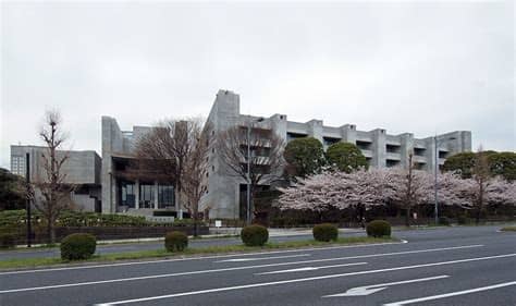 First, as the highest court in the land, it is the court of last resort for those looking for justice. Supreme Court of Japan - Wikipedia