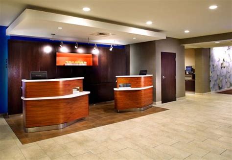 Courtyard Columbus Airport Updated 2017 Prices And Hotel Reviews Ohio