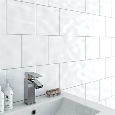 Calcolo Plain Bumpy Gloss White Wall Tile 200mm X 200mm