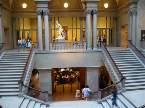 Mia's vision is to be a globally recognized and renowned institute of accountants committed to nation building, bringing value to our members, the profession and wider community. Old Masters in the New World: Chicago Art Institute