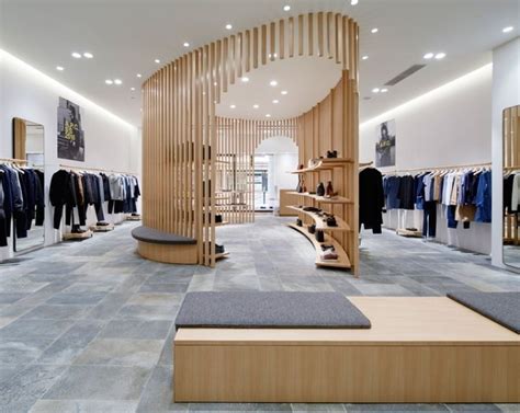 Vertical Latticed Retail Interiors Retail Interior Design Retail