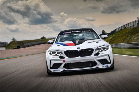 Bmw M Motorsport Geht Mit Dem Bmw M Cup Im Rahmenprogramm Der Dtm