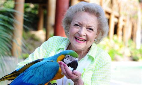 ‘golden Girls Actress Betty White Turns 98and Here Are 8 Times When