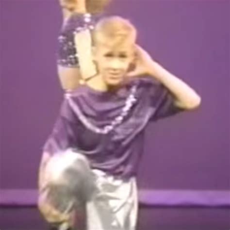 Ryan Gosling Dancing In Mc Hammer Pants Aged 11 Is Sending The Internet