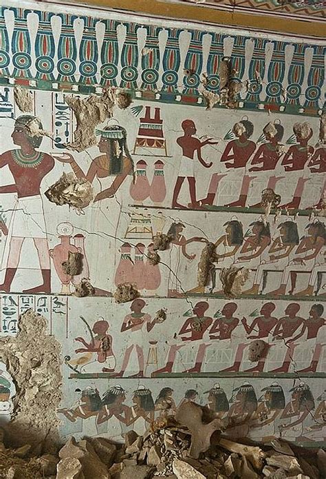 10 Photographs Depicting Egyptian Tombs With Colorful Murals Unseen For