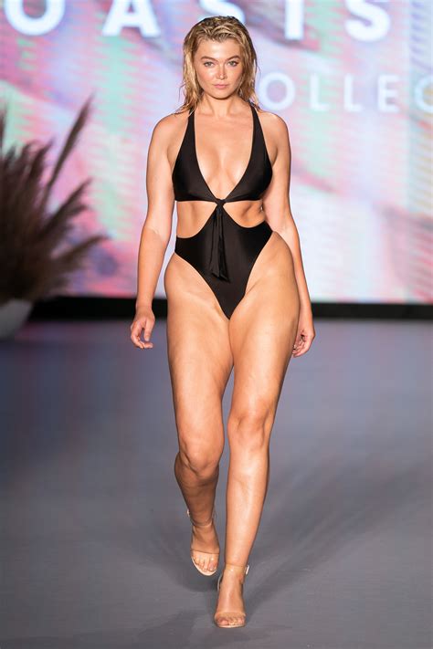Oh Polly Spring 2022 Swimwear Fashion Show The Impression