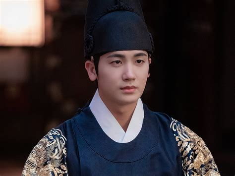 Park Hyungsik Tampil Sebagai Putera Mahkota Terkena Sumpahan Dalam Our
