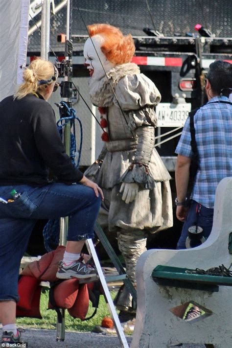 Bill Skarsgard Seen As Pennywise The Clown On It Chapter Two Set