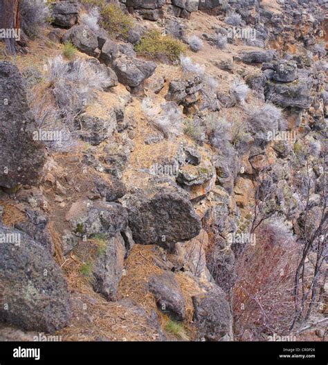 Basalt Boulders Hi Res Stock Photography And Images Alamy