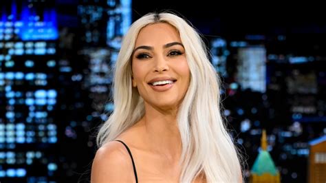 Who Is Kim Kardashian Get To Know Her Biography Age Net Worth