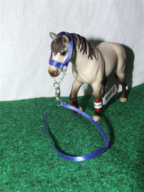 Diy Schleich Halter Exactly Like The Ones You Get From The Company